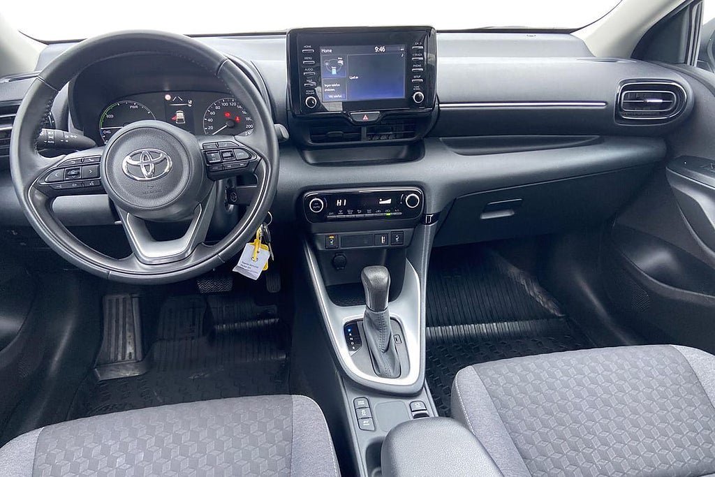 Vehicle Image 11