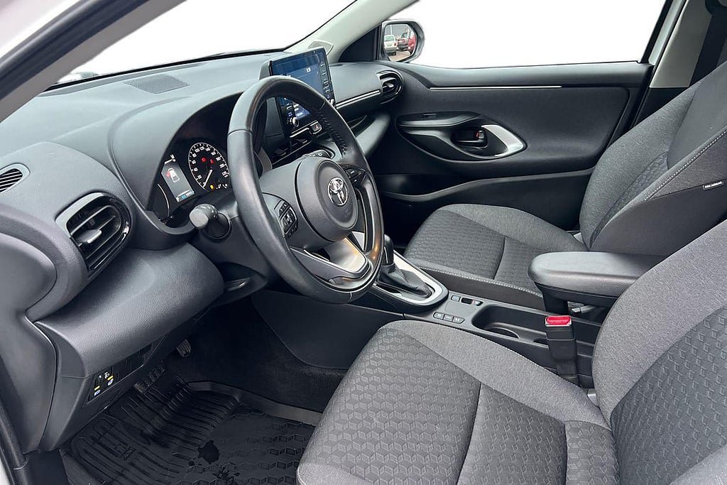 Vehicle Image 15