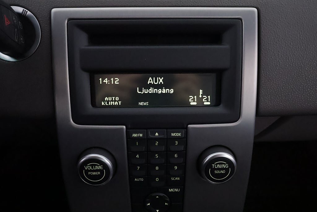 Vehicle Image 23