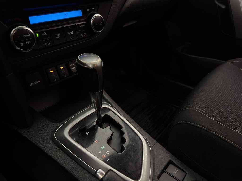 Vehicle Image 21