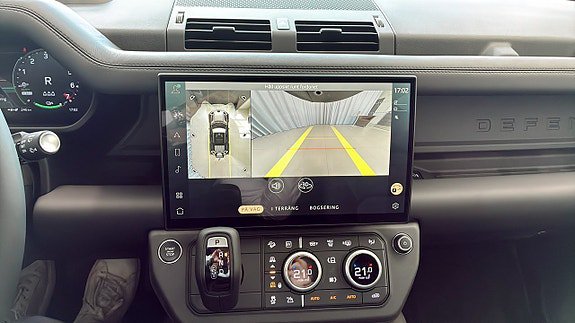 Vehicle Image 11
