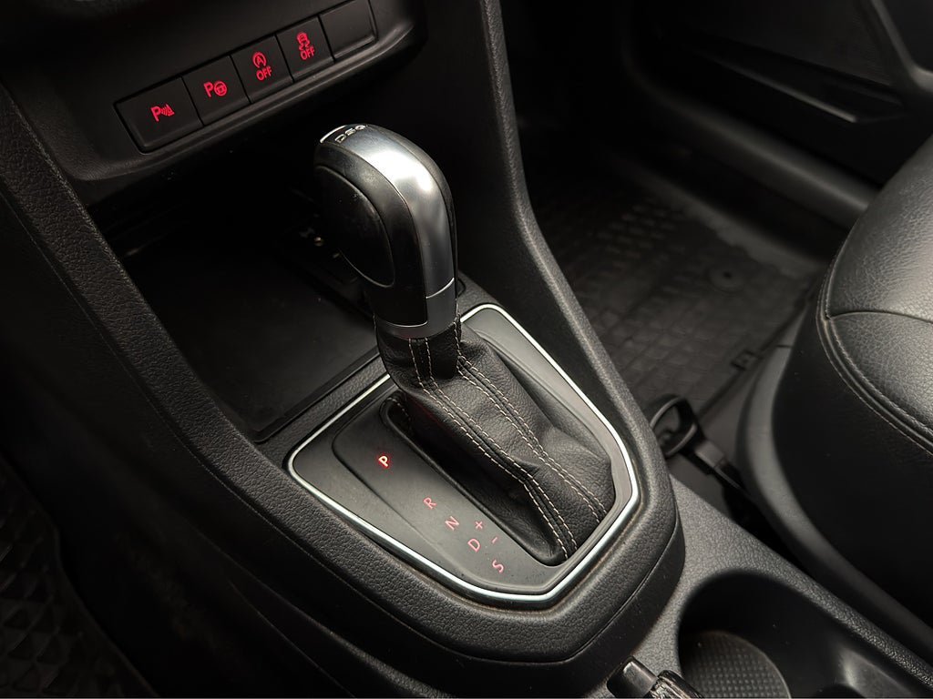 Vehicle Image 30