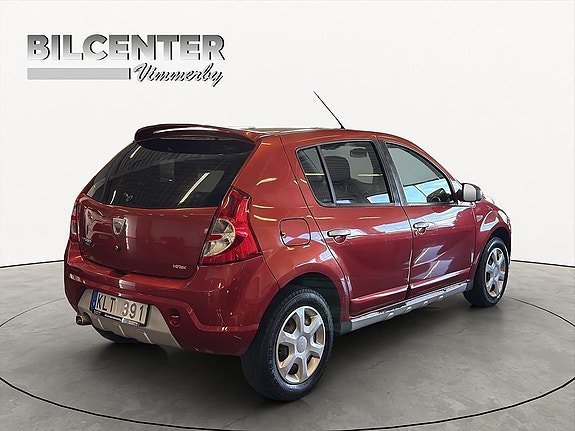 Vehicle Image 6