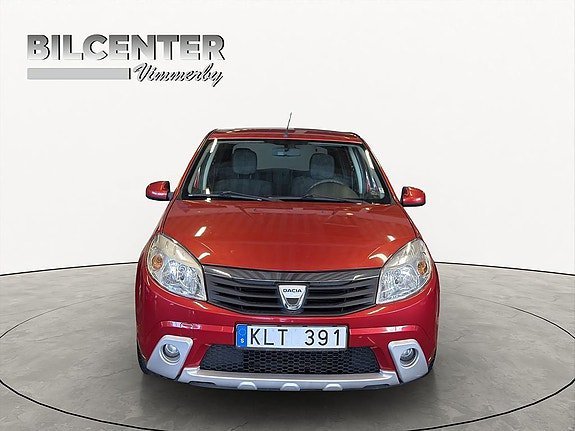 Vehicle Image 8