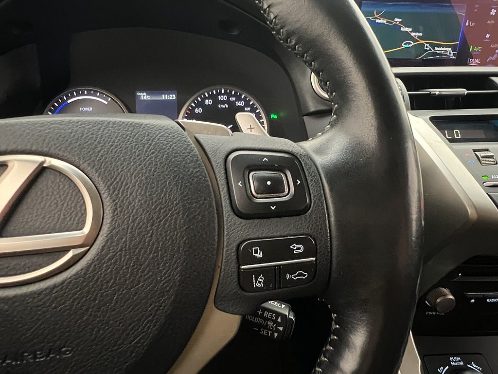 Vehicle Image 17