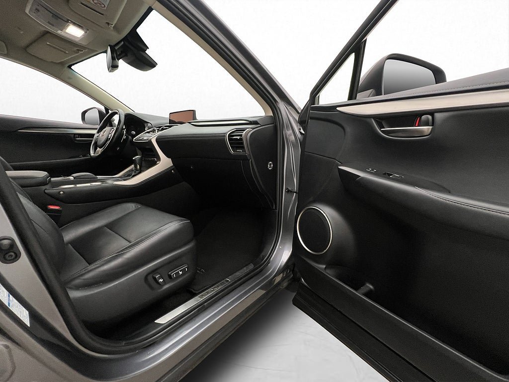 Vehicle Image 31