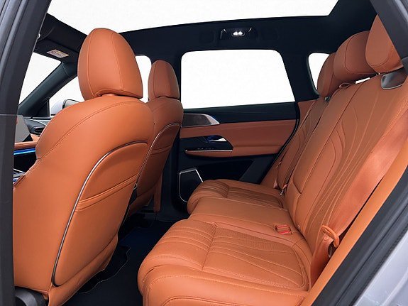 Vehicle Image 35