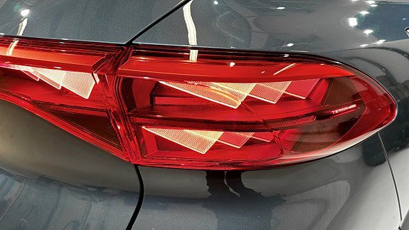 Vehicle Image 15