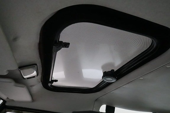 Vehicle Image 24