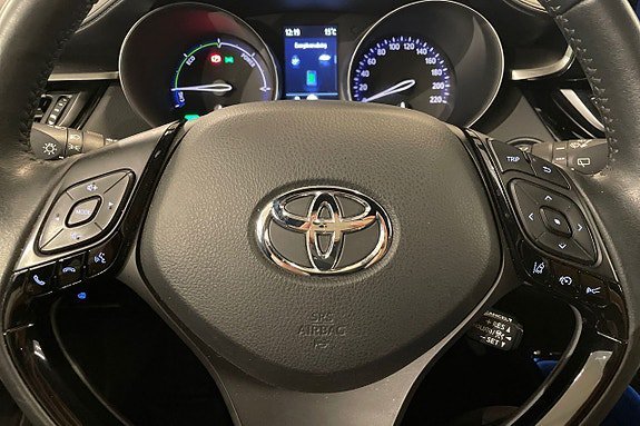 Vehicle Image 17