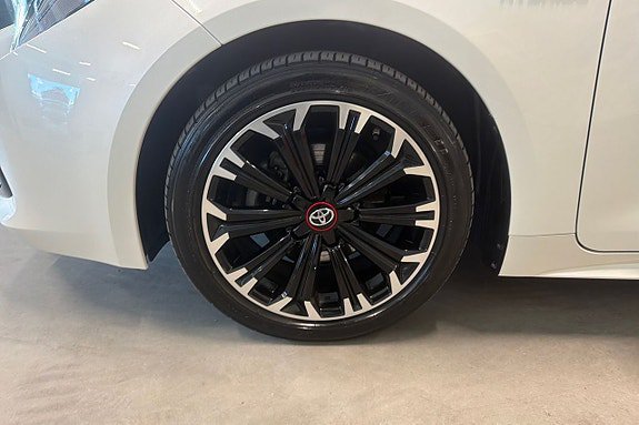 Vehicle Image 21
