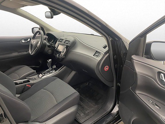 Vehicle Image 28