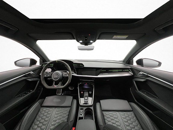 Vehicle Image 24