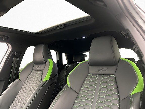 Vehicle Image 26