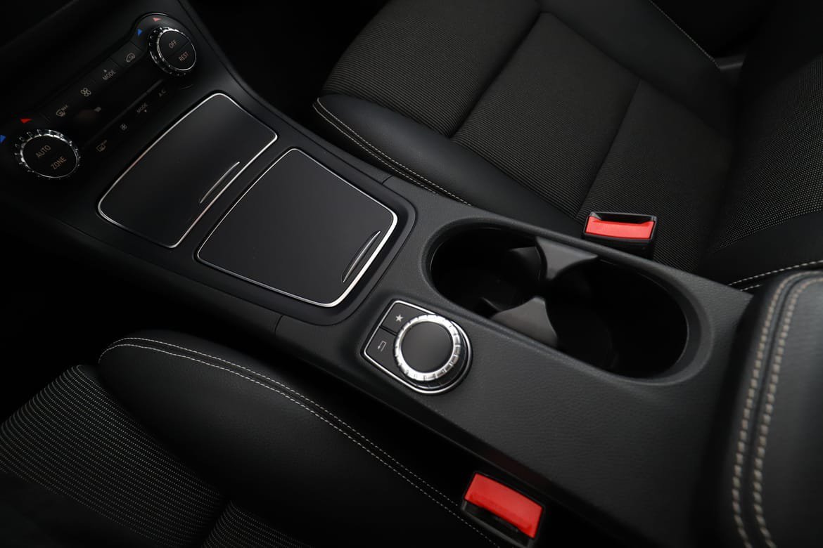 Vehicle Image 23
