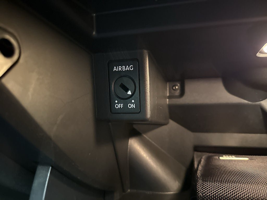 Vehicle Image 26
