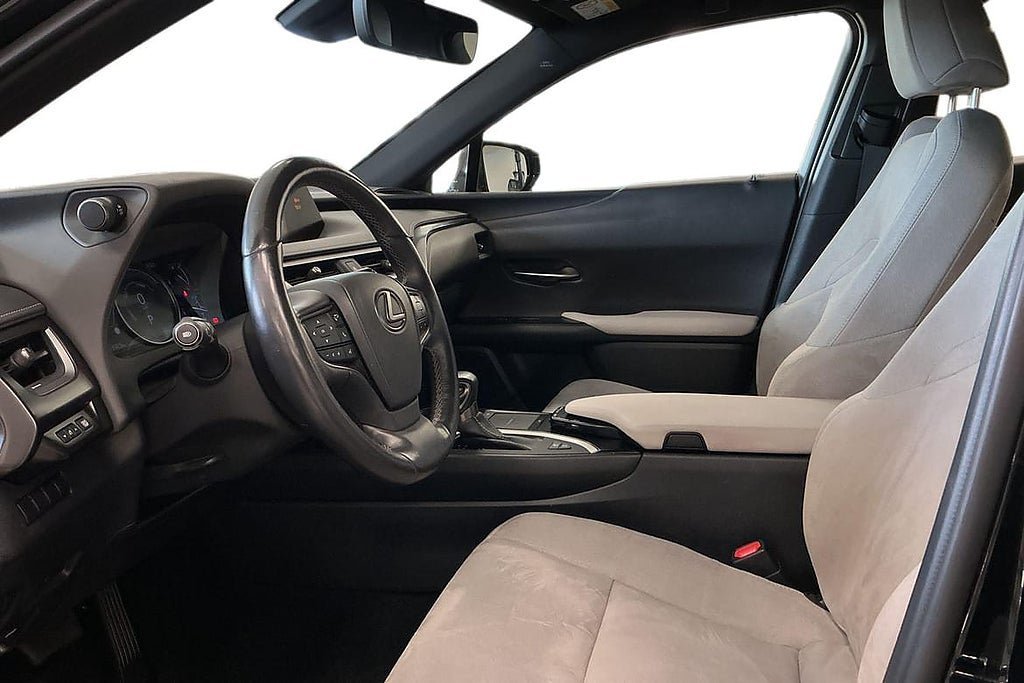 Vehicle Image 14