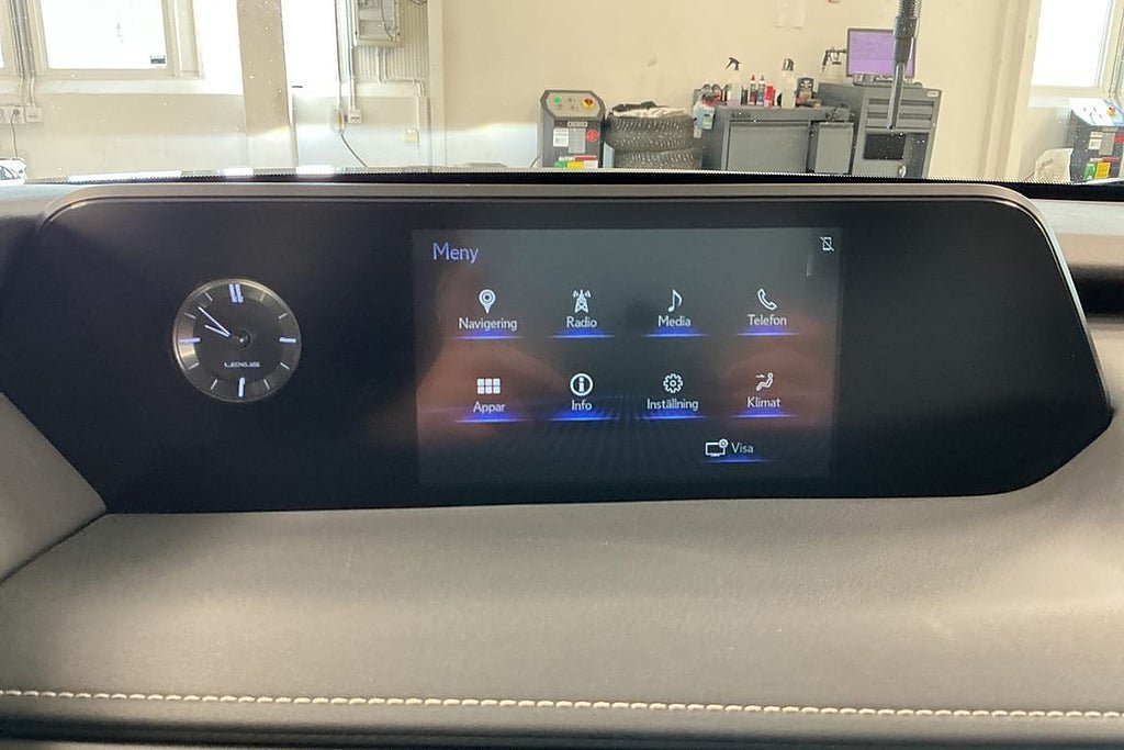 Vehicle Image 15