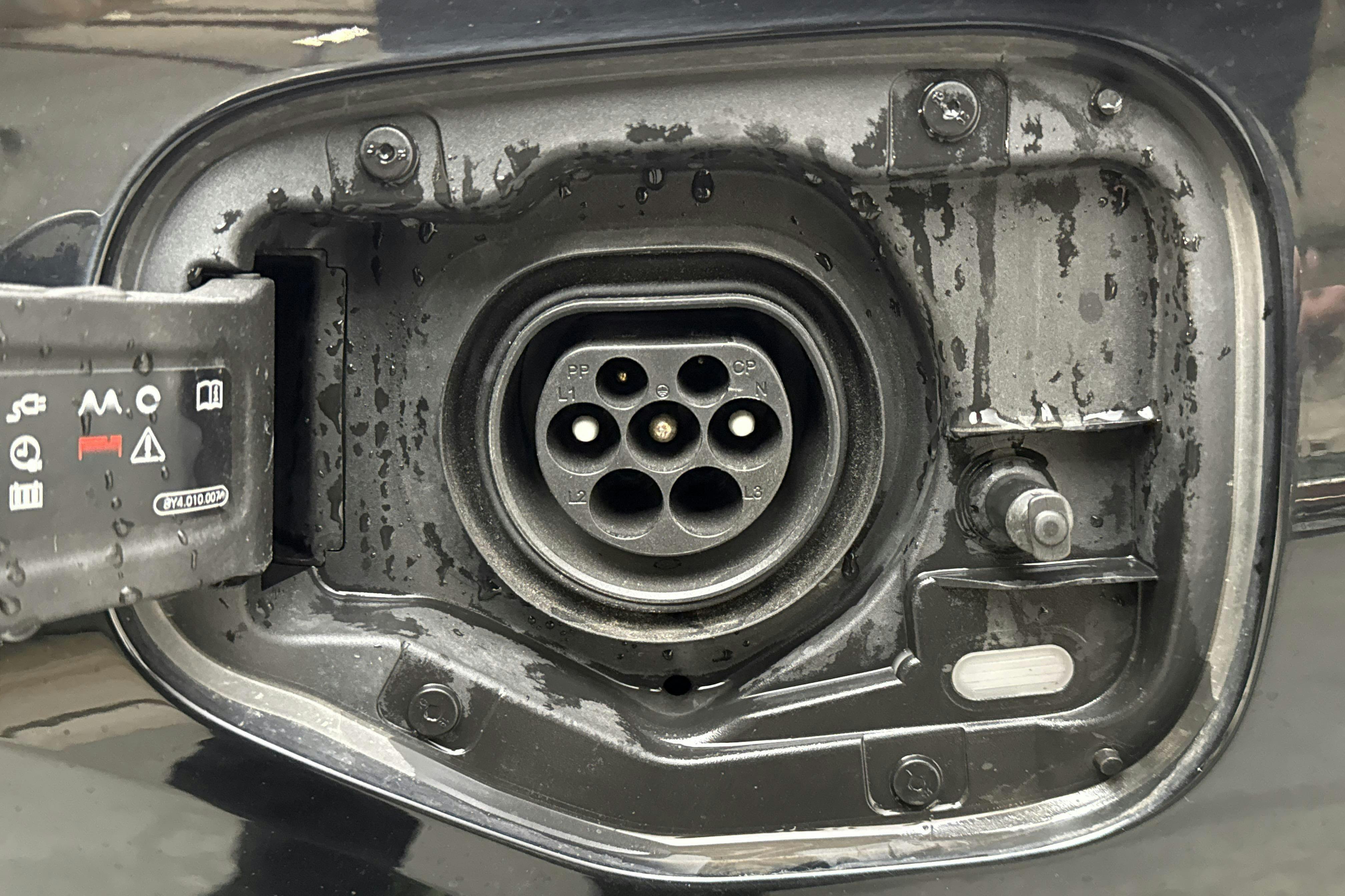 Vehicle Image 13