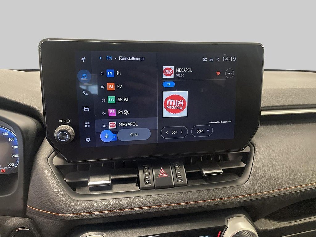 Vehicle Image 16