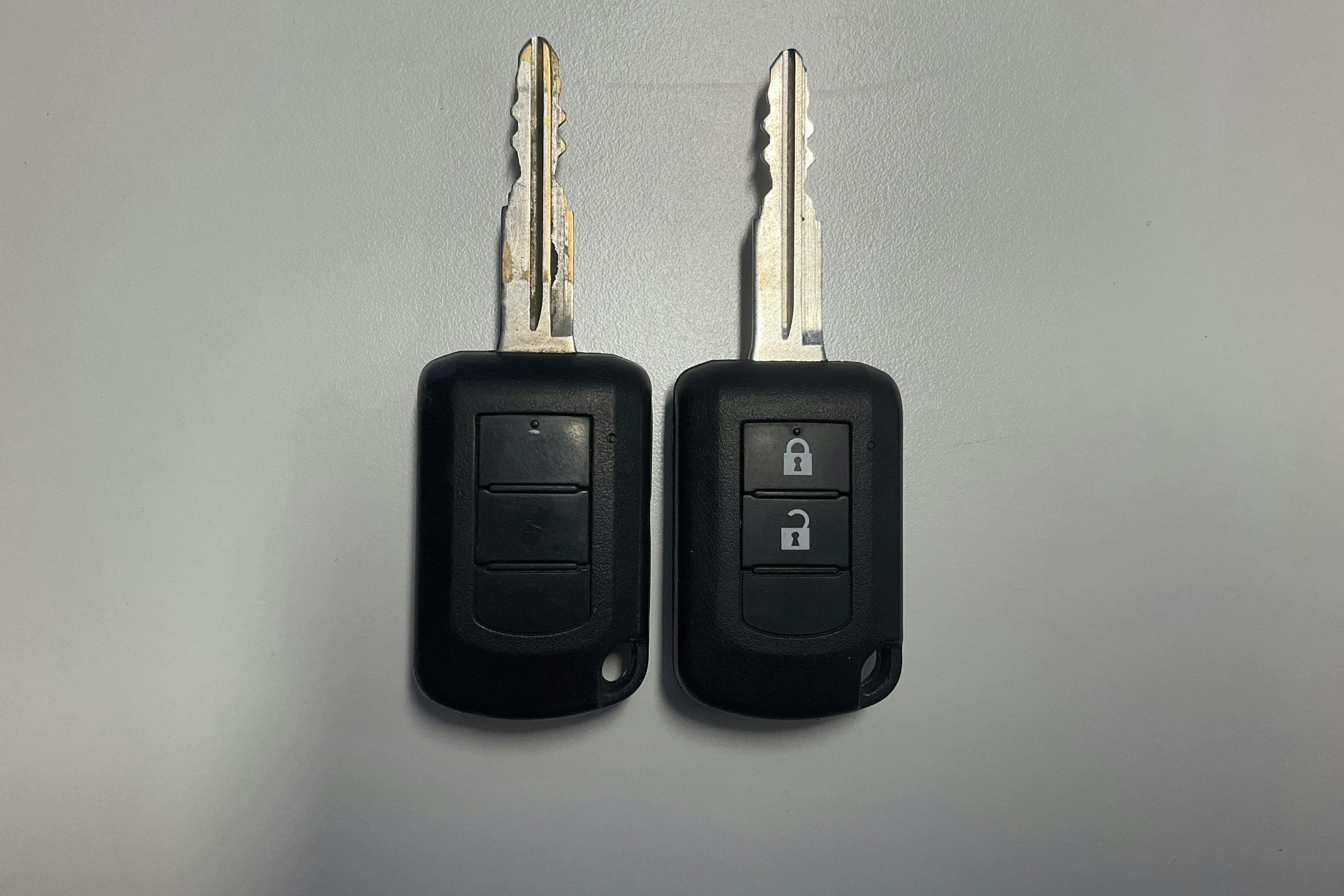 Vehicle Image 12