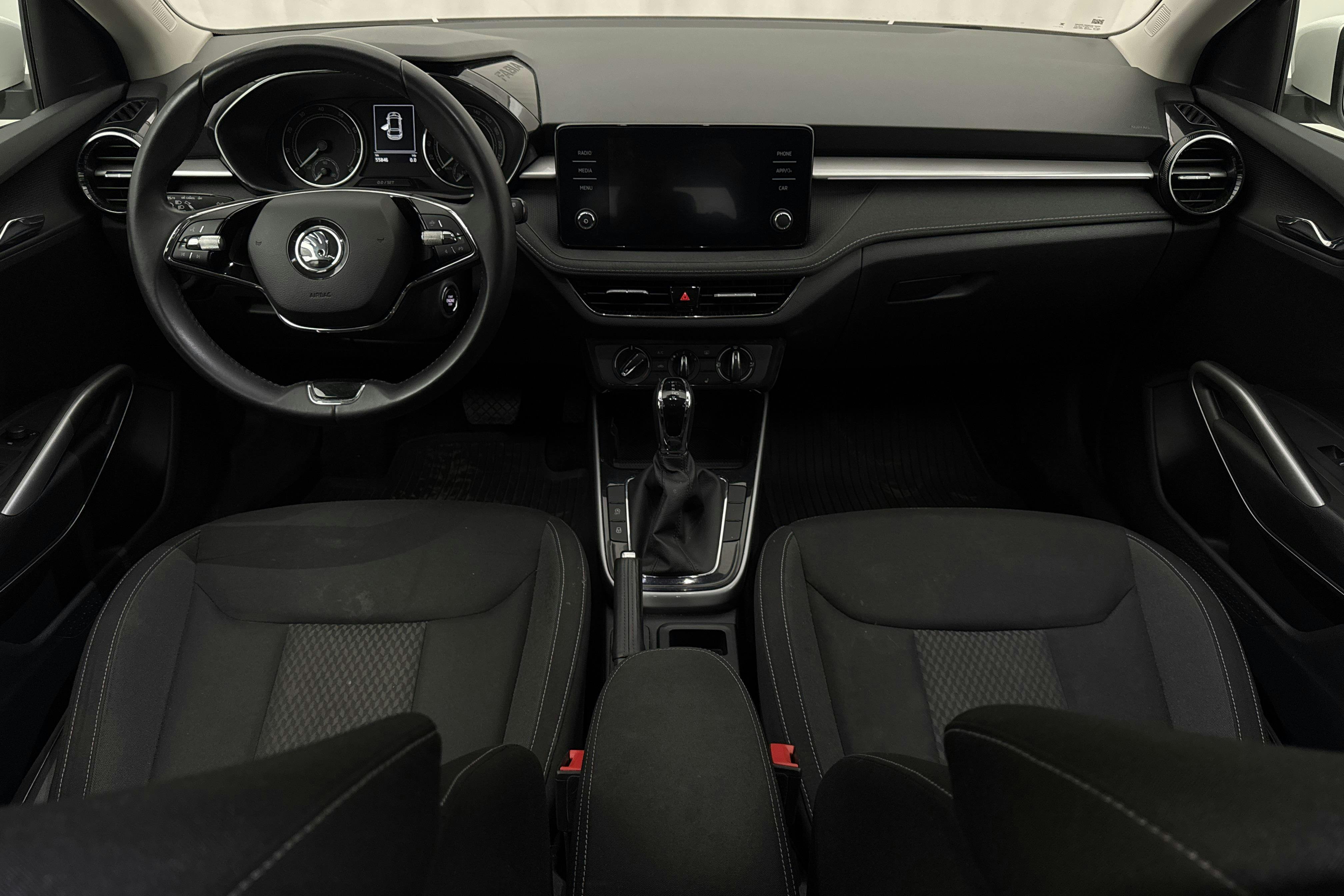 Vehicle Image 6