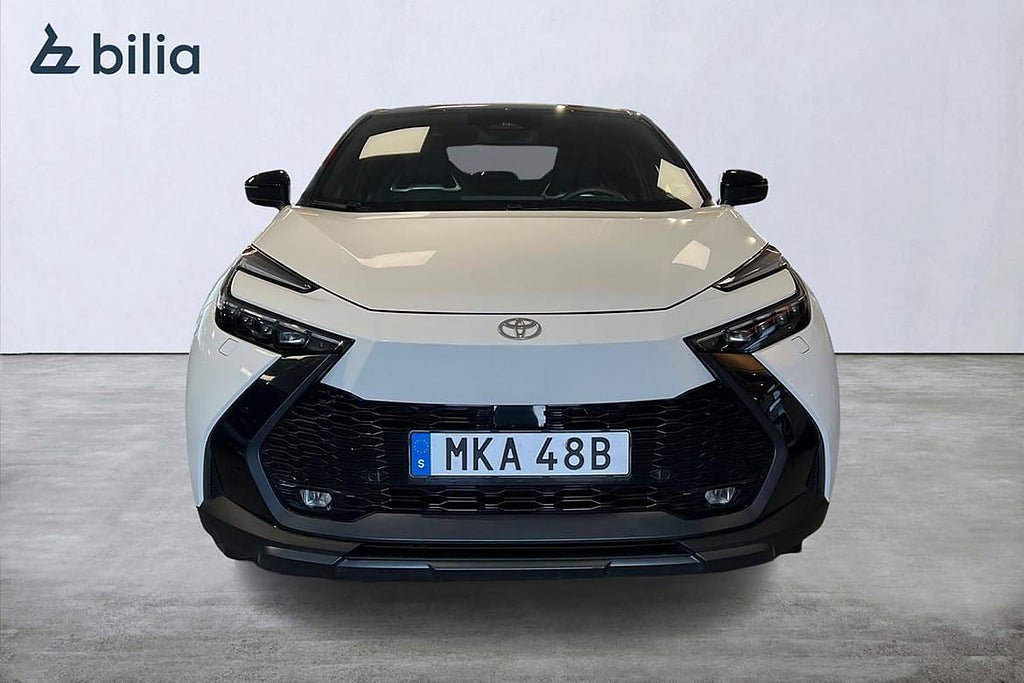Vehicle Image 6