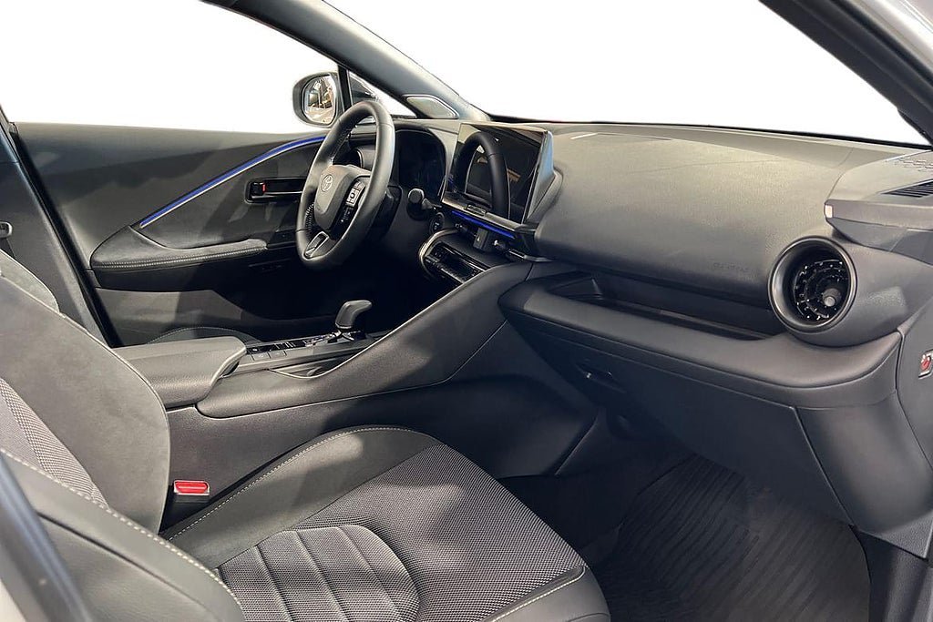 Vehicle Image 7