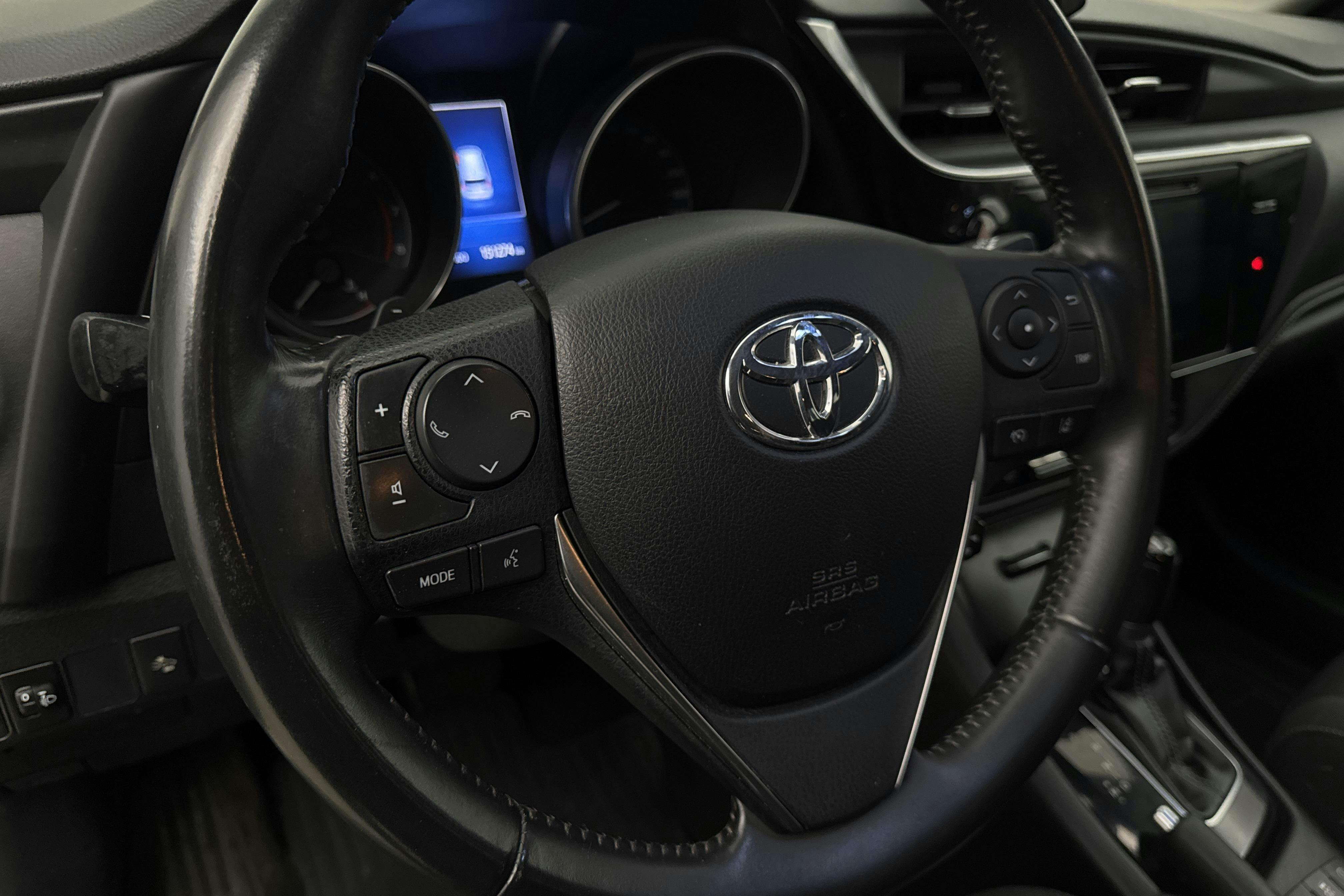 Vehicle Image 14