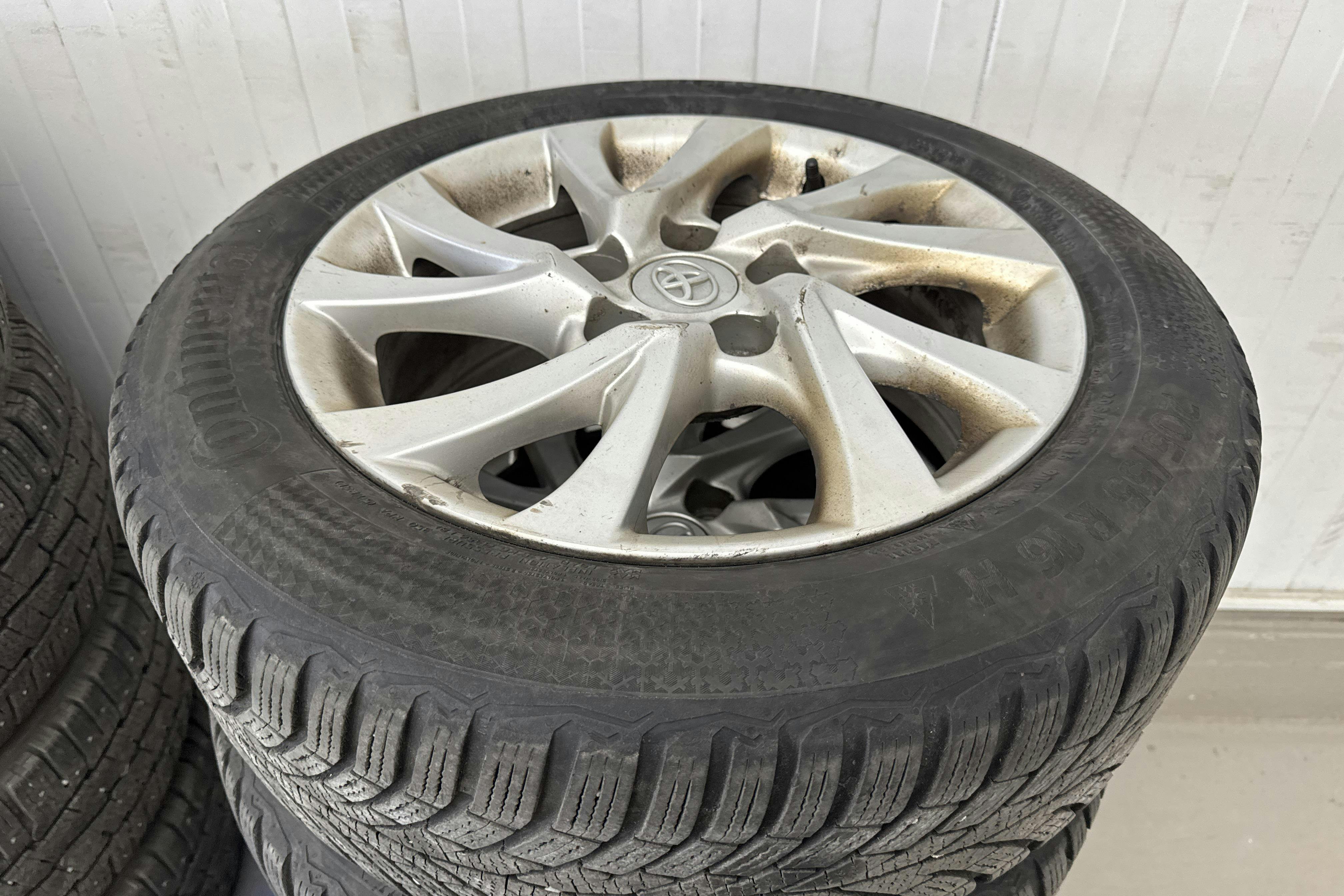 Vehicle Image 15
