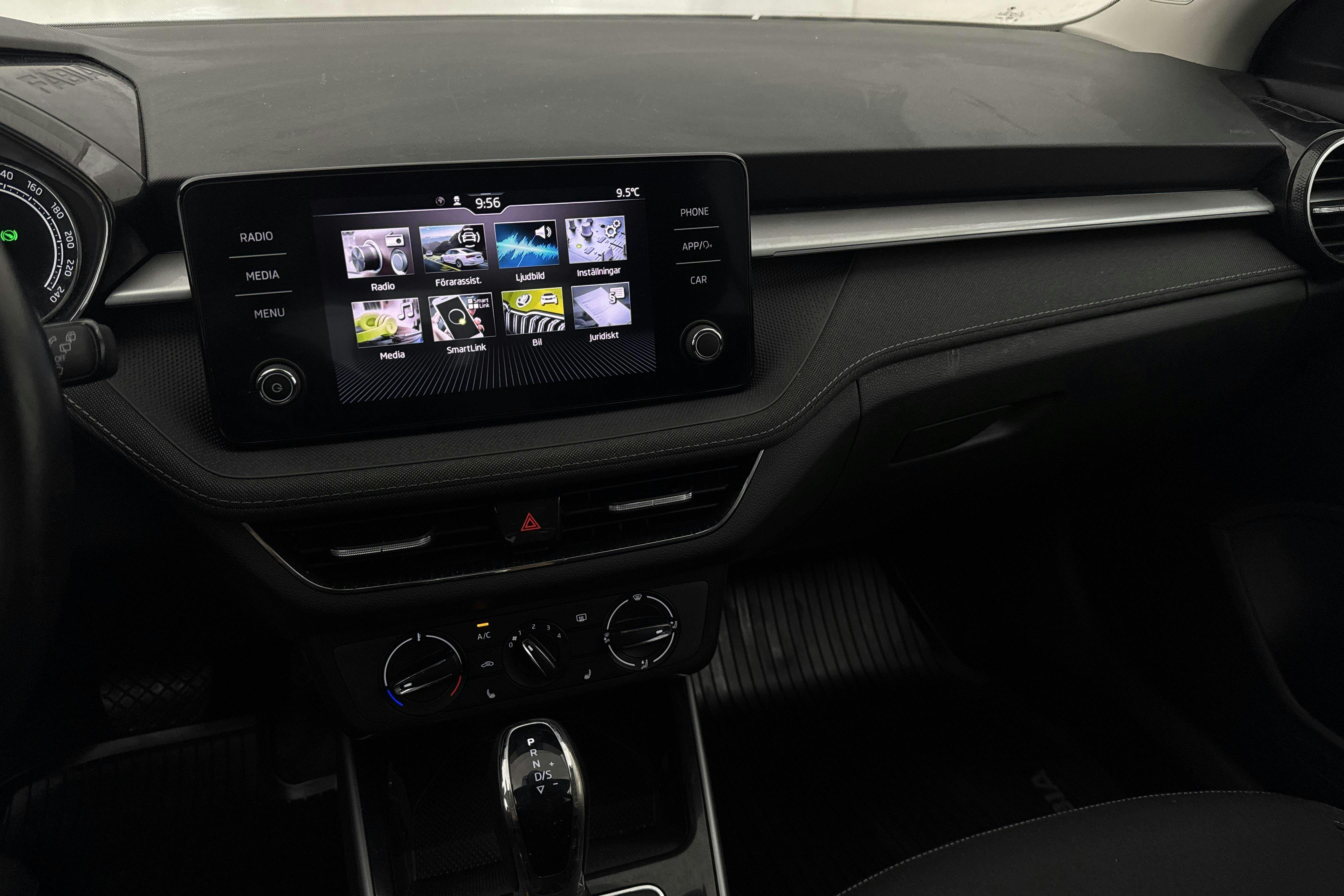 Vehicle Image 13