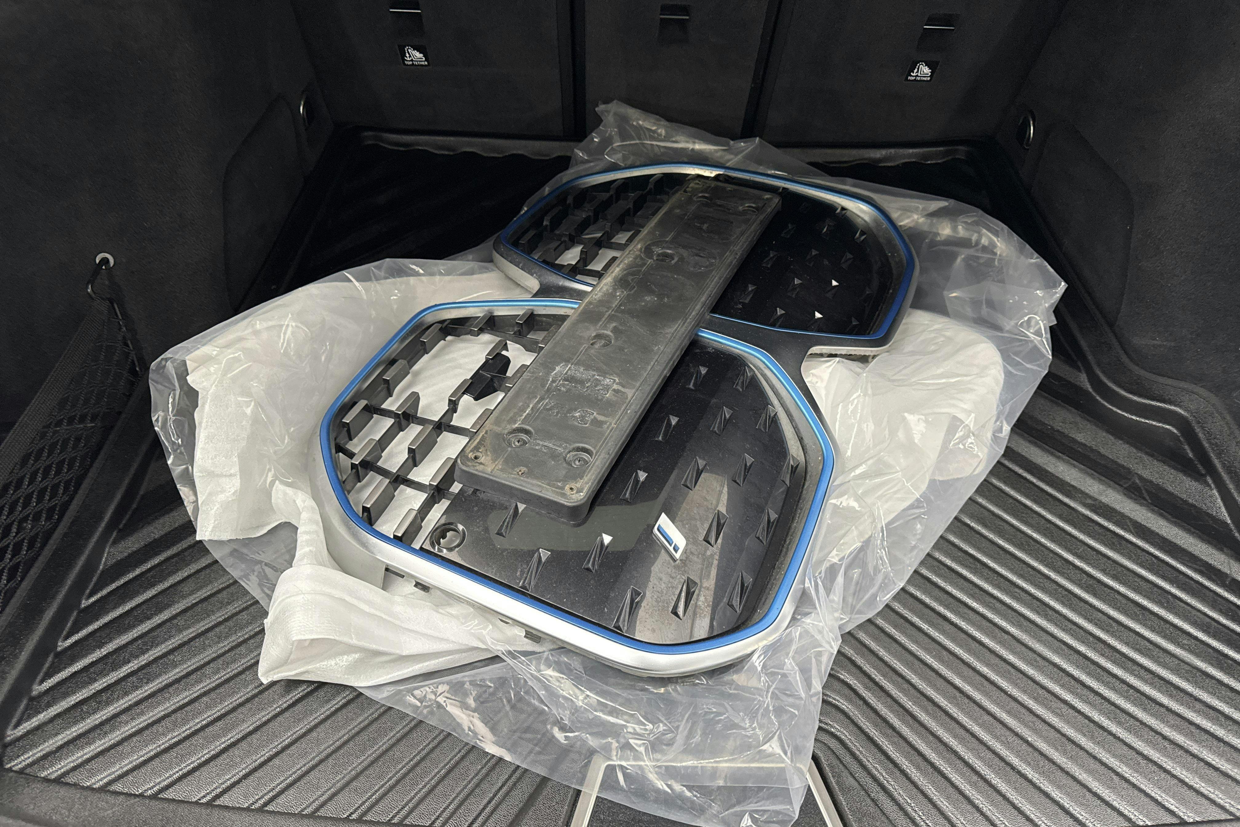 Vehicle Image 22