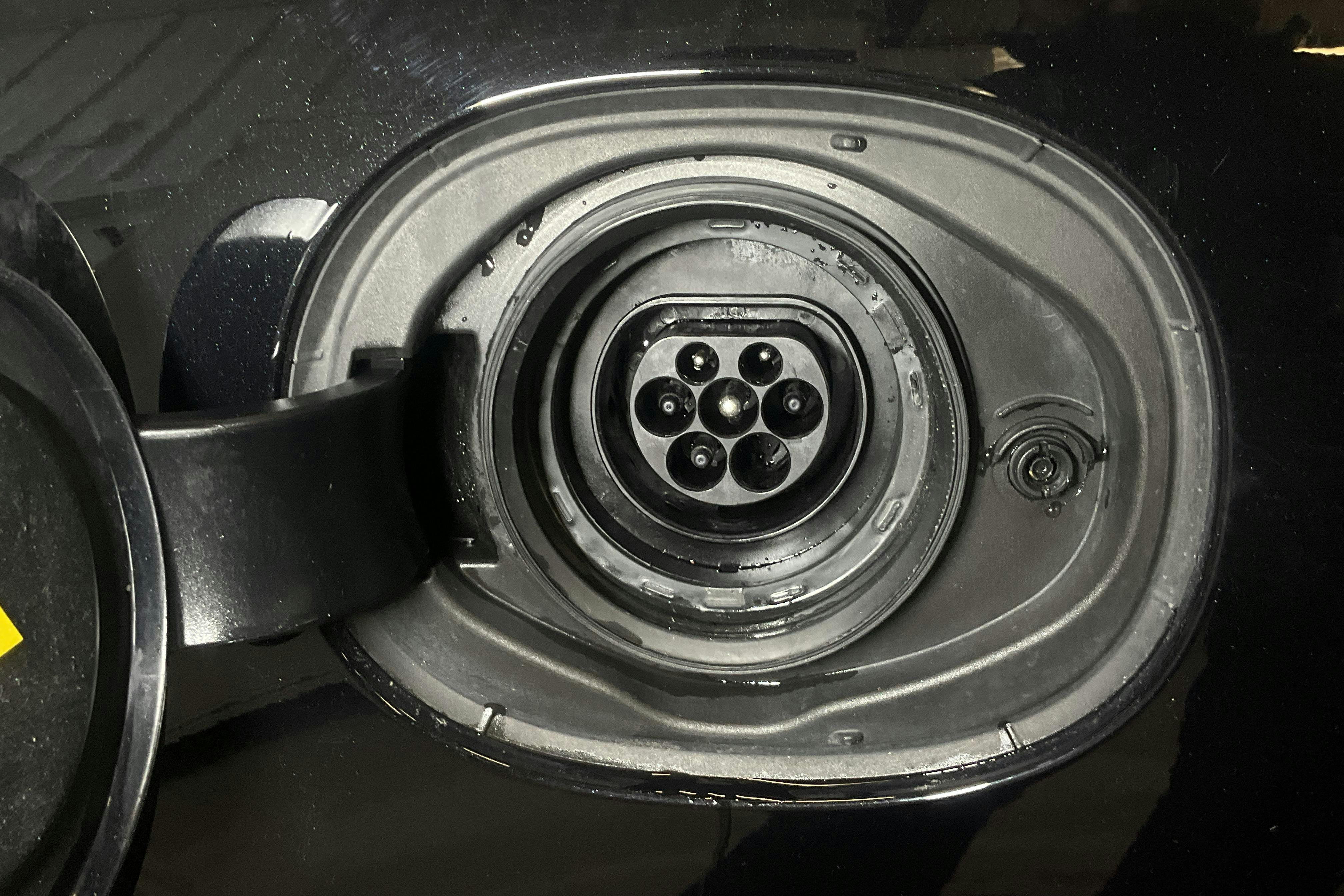Vehicle Image 22