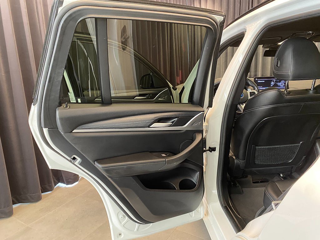 Vehicle Image 39