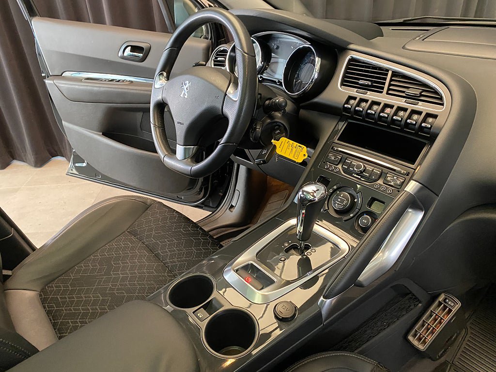 Vehicle Image 40