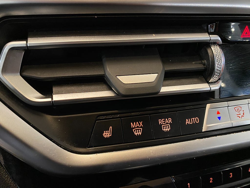 Vehicle Image 60