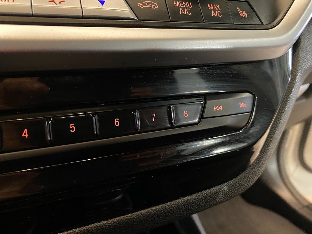 Vehicle Image 61