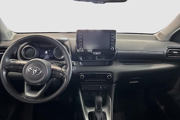 Vehicle Image 9