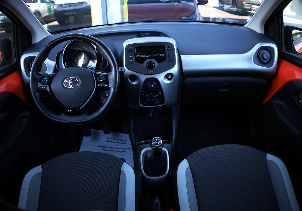 Vehicle Image 18