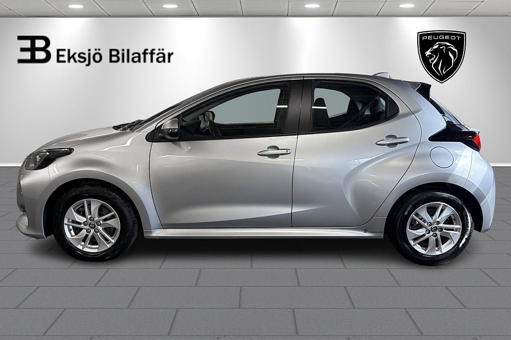 Vehicle Image 7