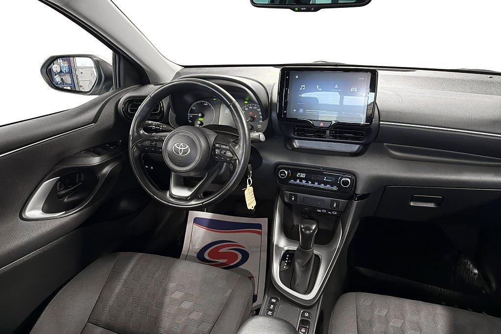 Vehicle Image 12
