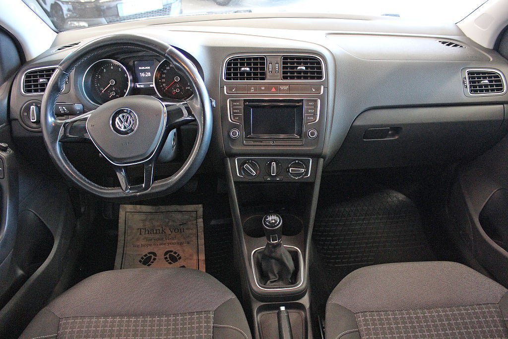 Vehicle Image 8