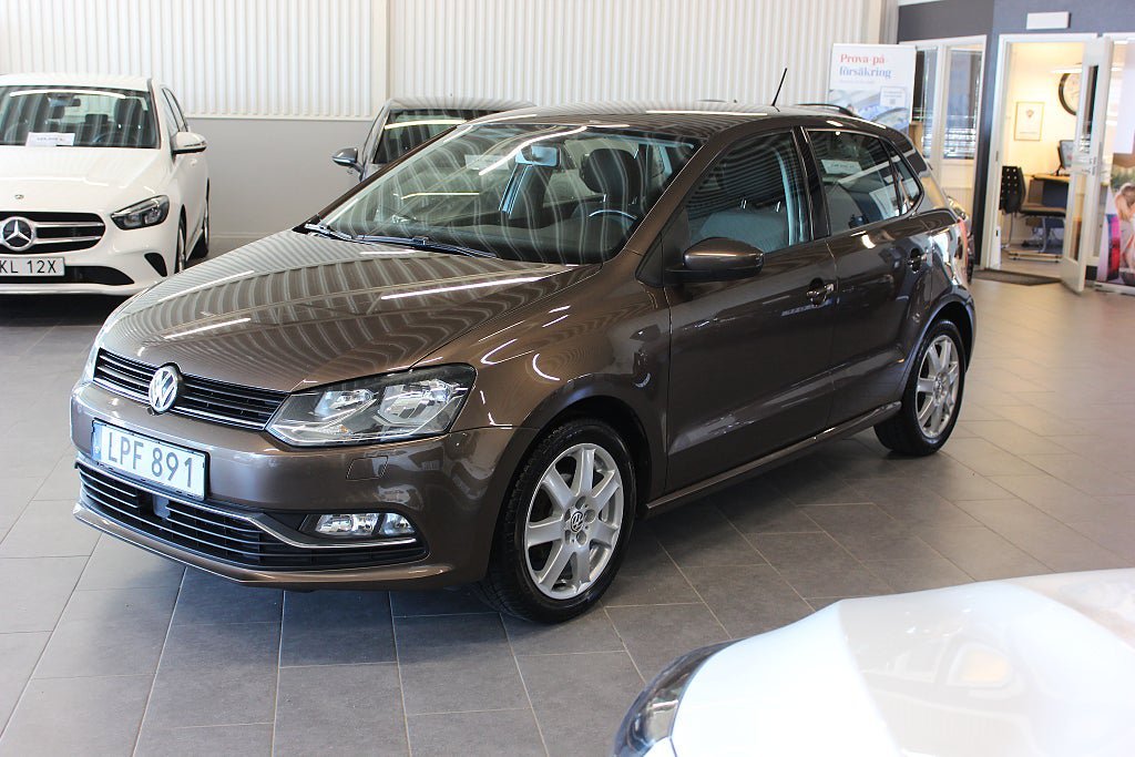 Vehicle Image 12