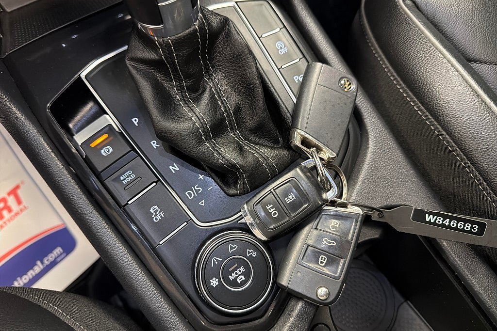 Vehicle Image 26