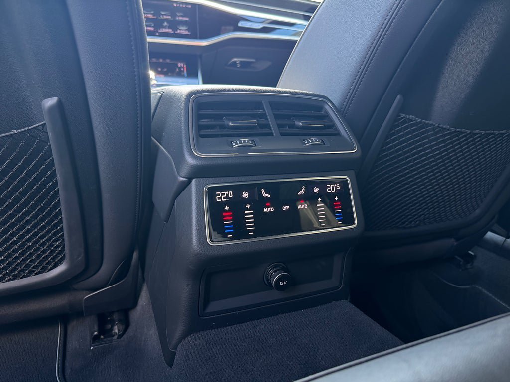 Vehicle Image 17