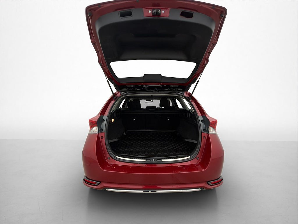 Vehicle Image 8