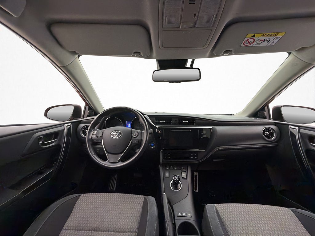Vehicle Image 12