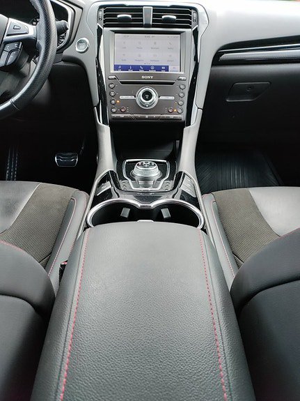 Vehicle Image 14