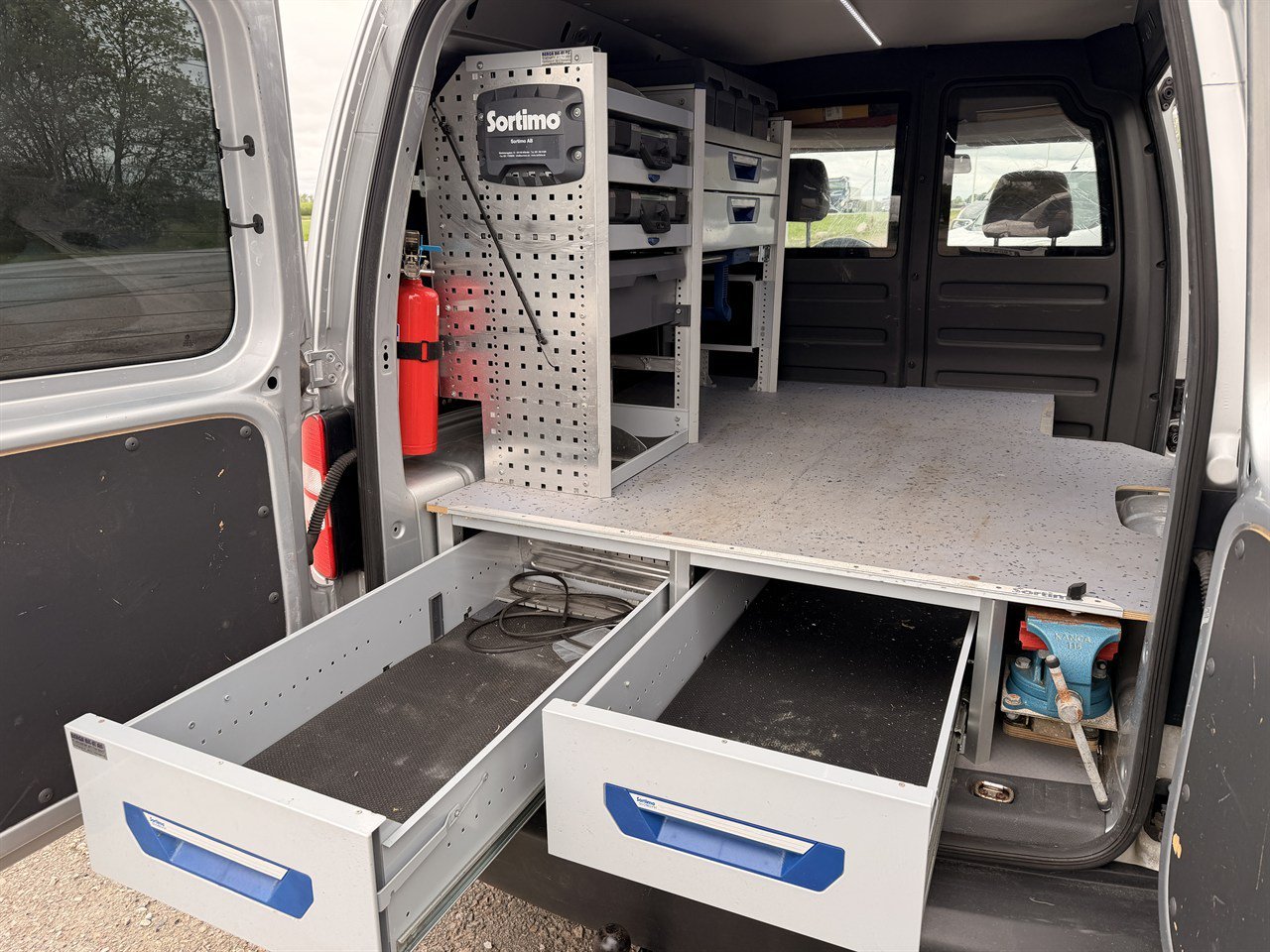 Vehicle Image 8