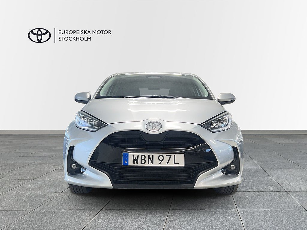 Vehicle Image 5